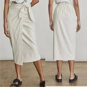 Elizabeth and James Faux Leather Cream Wrap Skirt Womens Size XS